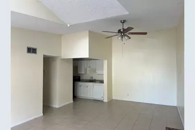712  Sunny Pine Way, Unit #E3, Greenacres, FL 33415 - Photo 3