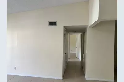 712  Sunny Pine Way, Unit #E3, Greenacres, FL 33415 - Photo 9