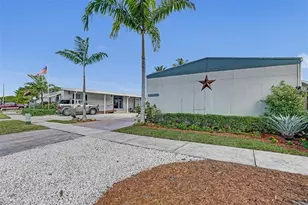 21851 S Heritage Cir, Pembroke Pines, FL 33029 - Photo 3