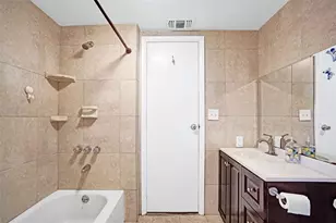 21851 S Heritage Cir, Pembroke Pines, FL 33029 - Photo 31