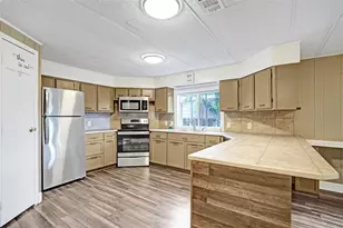 21851 S Heritage Cir, Pembroke Pines, FL 33029 - Photo 9