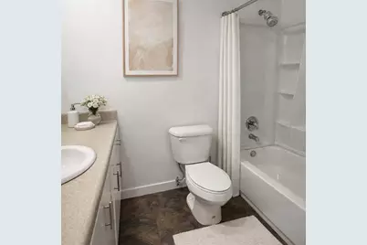 1142 NE 4th Ave, Unit #4, Fort Lauderdale, FL 33304 - Photo 3