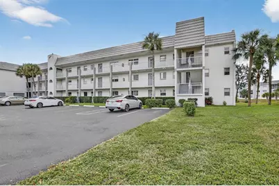 8130  Sunrise Lakes Blvd, Unit #309, Sunrise, FL 33322 - Photo 3