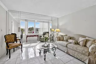 8130 Sunrise Lakes Blvd, Sunrise, FL 33322 - Photo 13