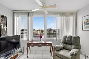 8130 Sunrise Lakes Blvd, Sunrise, FL 33322 - Photo 21