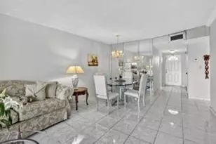 8130 Sunrise Lakes Blvd, Sunrise, FL 33322 - Photo 11