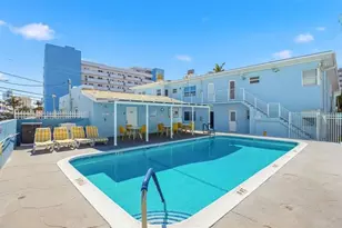 326 Harrison St, Hollywood, FL 33019 - Photo 13