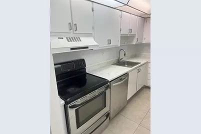 6301 N University Dr, Unit #310, Tamarac, FL 33321 - Photo 17