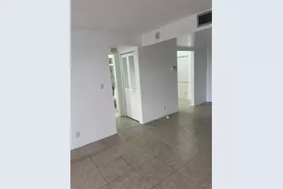 6301 N University Dr, Unit #310, Tamarac, FL 33321 - Photo 19