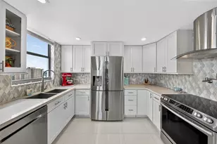 1010 S Ocean Blvd, Pompano Beach, FL 33062 - Photo 9