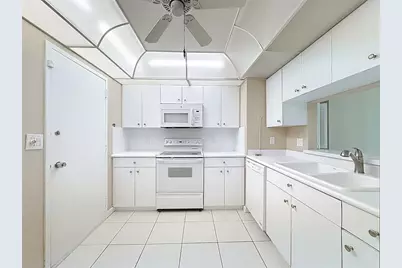 1147  Hillsboro Mile, Unit #506, Hillsboro Beach, FL 33062 - Photo 7