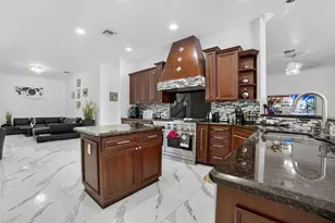 12480 NW 62nd Ct, Coral Springs, FL 33076 - Photo 13