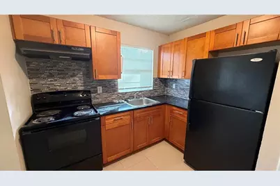 5180 NE 6th Av, Unit #602, Oakland Park, FL 33334 - Photo 1