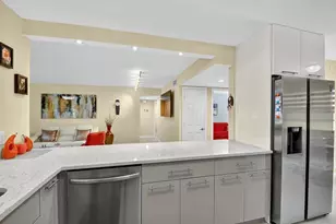 6448 Aspen Glen Cir, Boynton Beach, FL 33437 - Photo 3