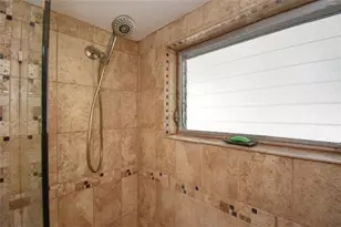 2161 NE 42nd Ct, Lighthouse Point, FL 33064 - Photo 25