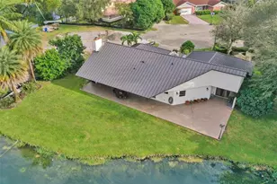 1041 SW 92nd Ave, Plantation, FL 33324 - Photo 3