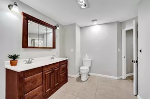 1041 SW 92nd Ave, Plantation, FL 33324 - Photo 39