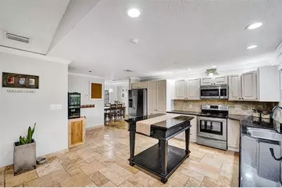 1041 SW 92nd Ave, Plantation, FL 33324 - Photo 23