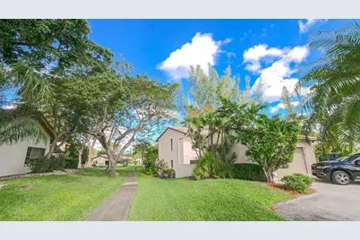 5614  Hammock Ln, Unit #113, Lauderhill, FL 33319 - Photo 35