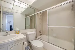 9400 Sunrise Lakes Blvd, Sunrise, FL 33322 - Photo 19