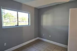 301 W Palm Way Unit, Pembroke Pines, FL 33025 - Photo 11