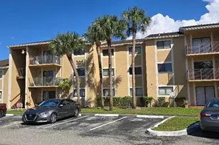 301 W Palm Way Unit, Pembroke Pines, FL 33025 - Photo 7