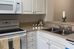 761 S W 122nd Terrace, Pembroke Pines, FL 33025 - Photo 5