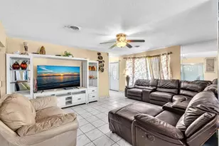 3400 NW 39th Ave, Lauderdale Lakes, FL 33309 - Photo 9