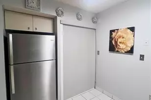 2802 N 46th Ave, Hollywood, FL 33021 - Photo 13