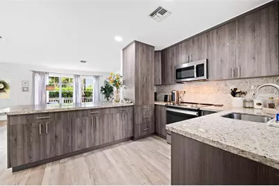 1357 SW 4th Ter, Pompano Beach, FL 33060 - Photo 5