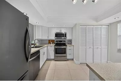 1550 NW 80th Ave, Unit #303, Margate, FL 33063 - Photo 5