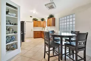 1002 Aspri Way, Riviera Beach, FL 33418 - Photo 5