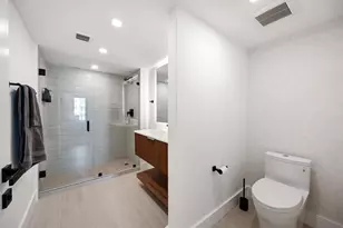 9499 Collins Ave Unit, Surfside, FL 33154 - Photo 17