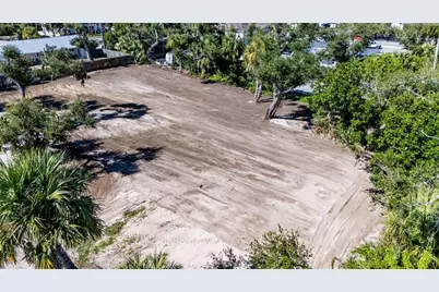 641  Azalea, Vero Beach, FL 32963 - Photo 5