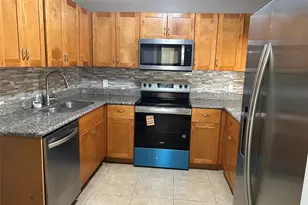 4622 Holly Lake Dr, Lake Worth, FL 33463 - Photo 5