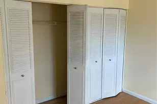 4622 Holly Lake Dr, Lake Worth, FL 33463 - Photo 15