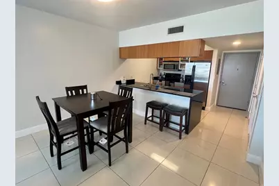 1750 N Bayshore Dr, Unit #2606, Miami, FL 33132 - Photo 7