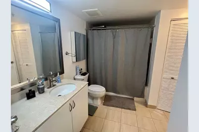 1750 N Bayshore Dr, Unit #2606, Miami, FL 33132 - Photo 15