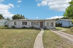 1757 13th Ave, Lake Worth Beach, FL 33460 - Photo 1