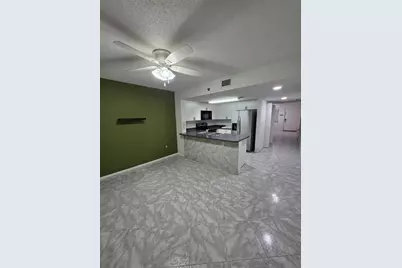 9470  Tangerine Pl, Unit #208, Davie, FL 33324 - Photo 15