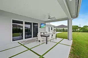 2001 Meadows Dr, Davie, FL 33324 - Photo 35