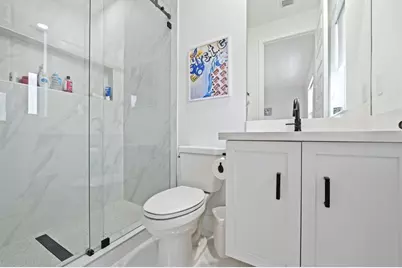 2001  Meadows Dr, Davie, FL 33324 - Photo 29