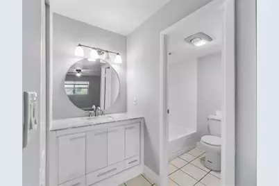 6100 S Falls Circle Dr, Unit #204, Lauderhill, FL 33319 - Photo 11