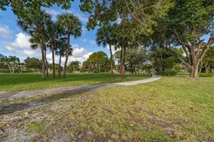 6100 S Falls Cir Dr, Lauderhill, FL 33319 - Photo 23