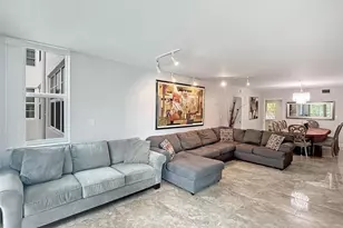 3505 Oaks Way, Pompano Beach, FL 33069 - Photo 5