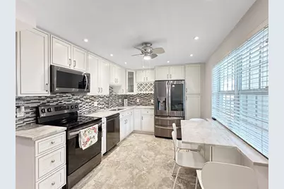 3505  Oaks Way, Unit #310, Pompano Beach, FL 33069 - Photo 3