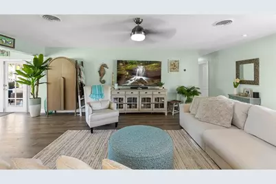 1310 SW 57th Ave, Plantation, FL 33317 - Photo 15