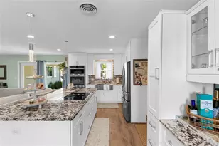 1310 SW 57th Ave, Plantation, FL 33317 - Photo 13