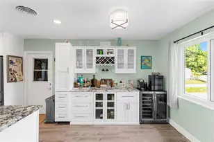 1310 SW 57th Ave, Plantation, FL 33317 - Photo 9