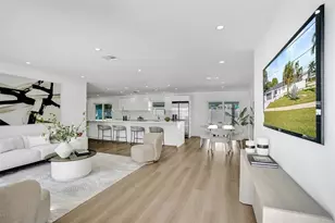 699 NE 70th St, Boca Raton, FL 33487 - Photo 9